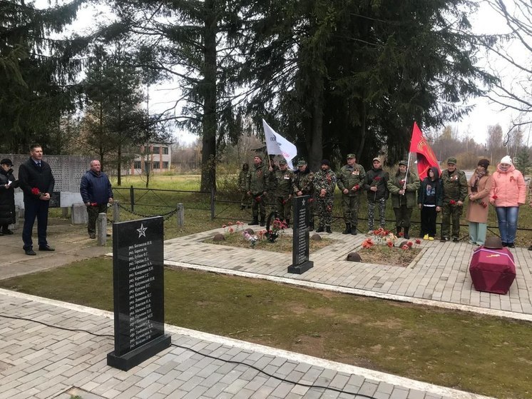 Перезахоронение останков бойцов Красной армии прошло в Усвятском районе