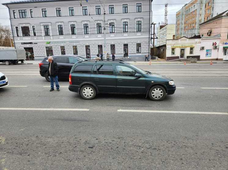 В Туле водитель иномарки сбил пенсионерку, решившую перейти не по «зебре»