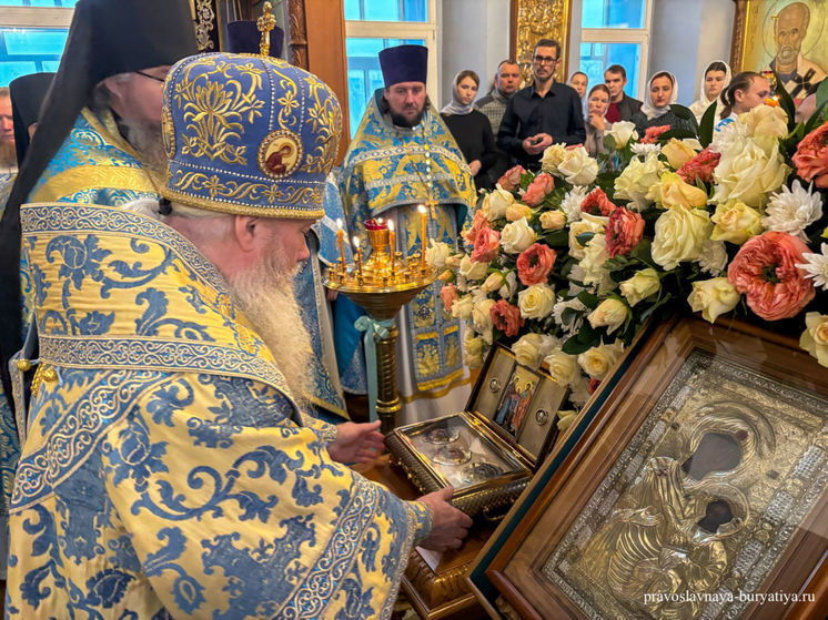В Улан-Удэ встретили ковчег с частью Пояса Пресвятой Богородицы