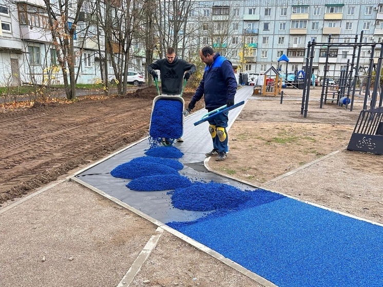 В Старой Руссе построят сразу три новые детские площадки