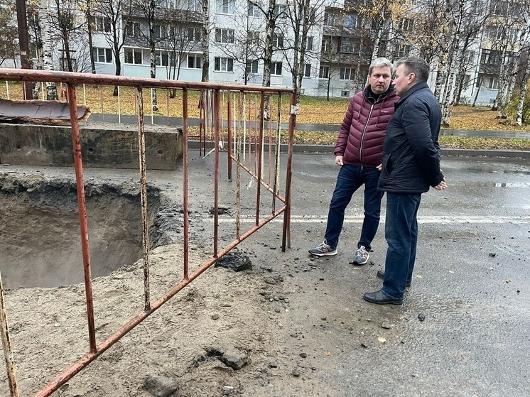 На Обводном канале устраняют повреждения тепловой сети