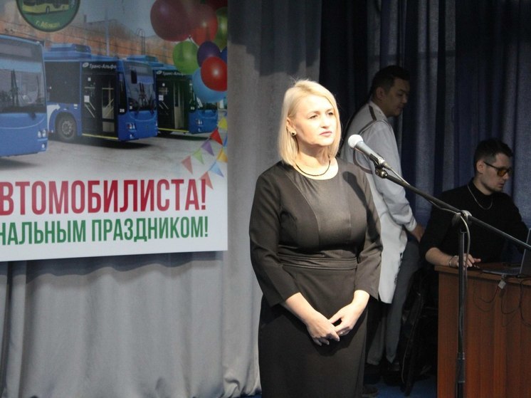 Транспортников Абакана поздравили с Днем автомобилиста