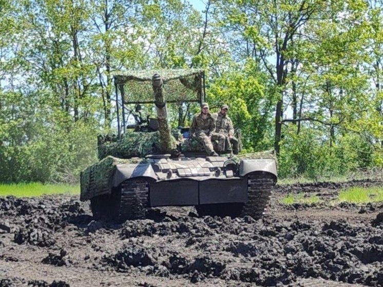 Танкист Молчанов: экипаж Т-80 в одиночку уничтожил пункт ВСУ под Северском в ДНР