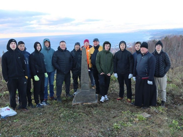 На горе Татарская появился памятный знак освободителям Холмска