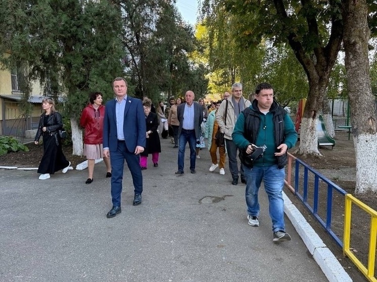 Депутат ЗСК Станислав Гринев поддержал ТОС