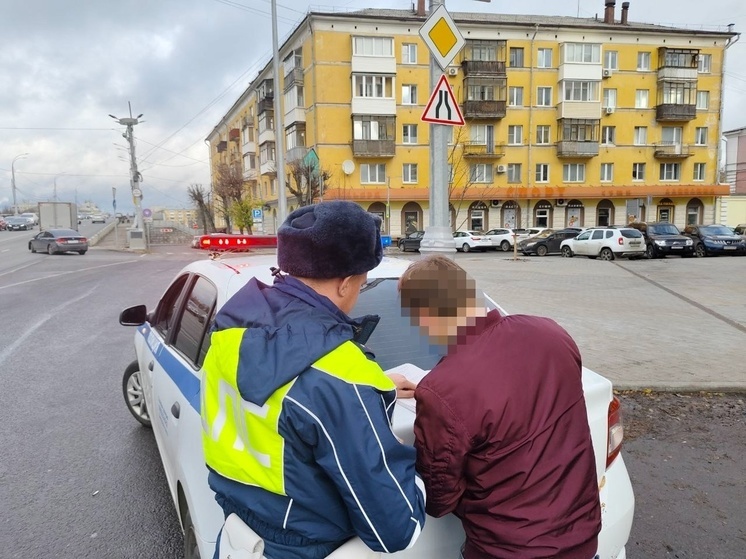 «Торопился на работу»: водитель из Твери объяснил массовое нарушение ПДД