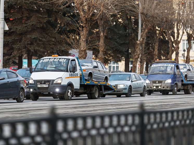 В Екатеринбурге разрабатывают порядок эвакуации брошенных автомобилей