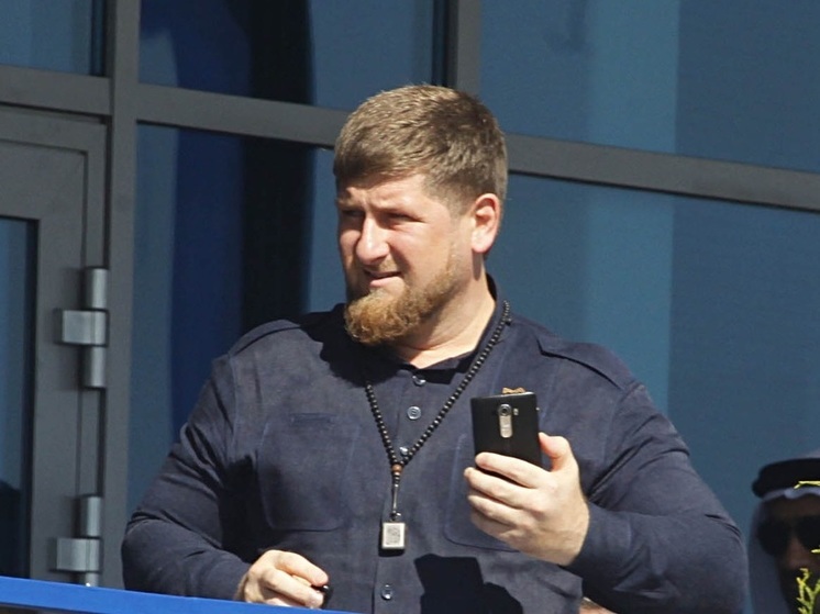 Кадыров пообещал быстро восстановить атакованное дроном здание университета спецназа