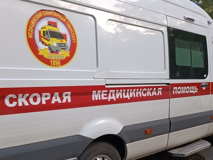 Юную петербурженку нашли без сознания в туалете торгового центра