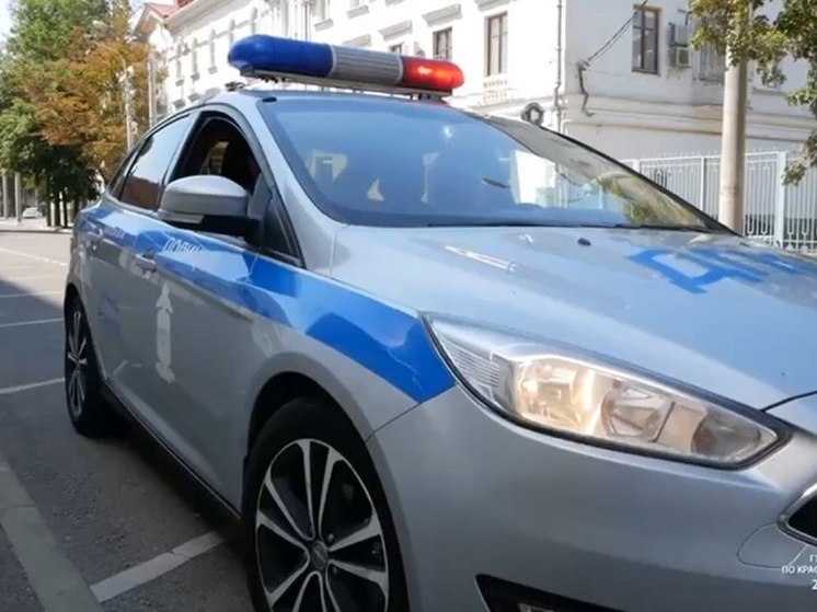 В Краснодаре произошло массовое ДТП с участием такси и эвакуатора