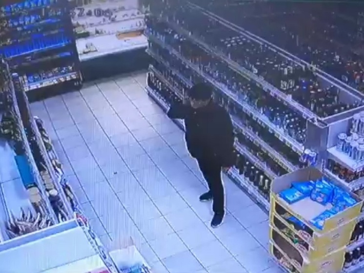Мужчина вынес из магазина в Екатеринбурге шоколад на 3 тысячи рублей