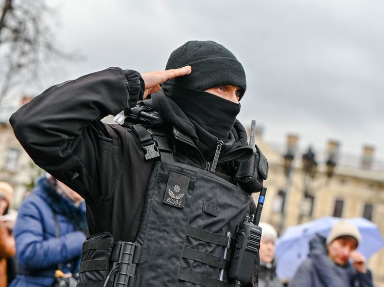 В Киеве четверо полицейских занялись с проститутками сексом в рамках "следственных экспериментов"