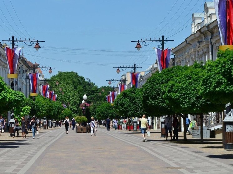 В Крыму начинают убирать вывески на иностранном языке