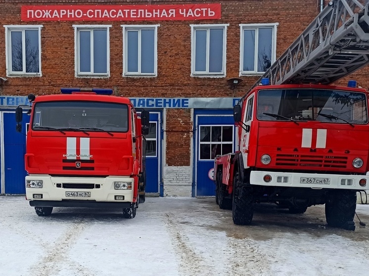 Под Ярцевым на М-1 столкнулись Опель и Рено