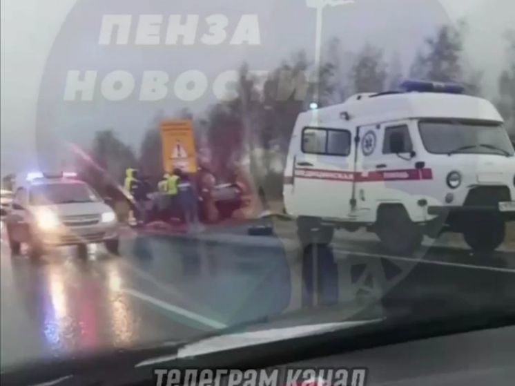 Жесткое ДТП с участием двух легковушек произошло в Пензенской области