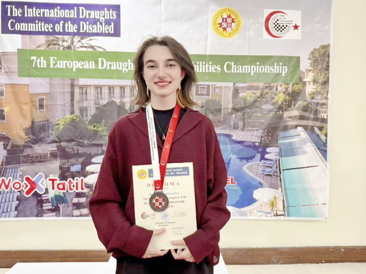 Ямальская спортсменка взяла серебро на чемпионате Европы по шашкам-100