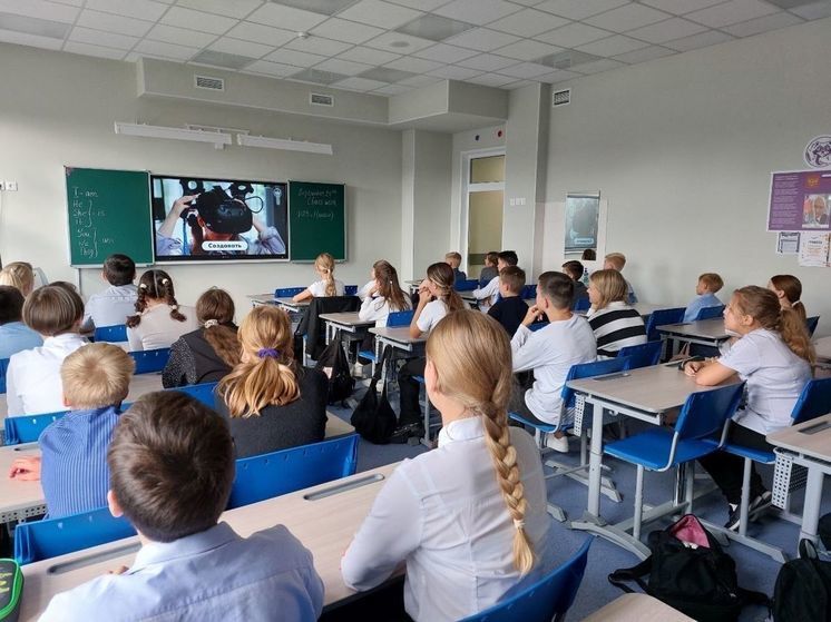 «Билет в будущее» поможет школьникам изучать рынок труда и находить работу