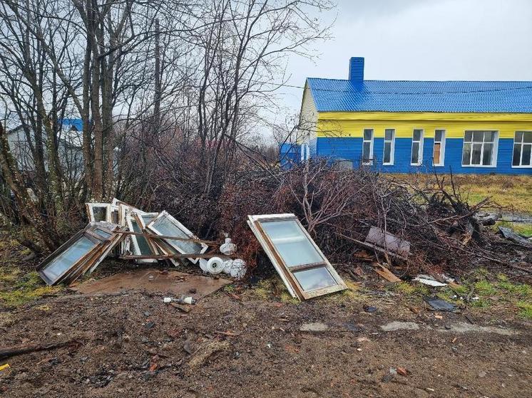 Прокуратура занялась устранением свалки в Мурманской области