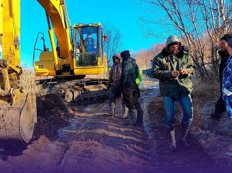 Жители сахалинской Михайловки остались без воды из-за прорыва водопровода