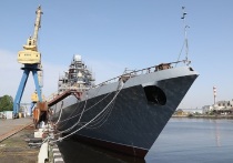 Третий фрегат проекта 22350 «Адмирал Головко», являющийся носителем гиперзвуковых противокорабельных ракет «Циркон», отправился в свой первый дальний поход. Об этом сообщает ТАСС со ссылкой на пресс-службу Северного флота.
