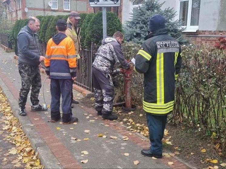 В Янтарном проверили работу пожарных гидрантов