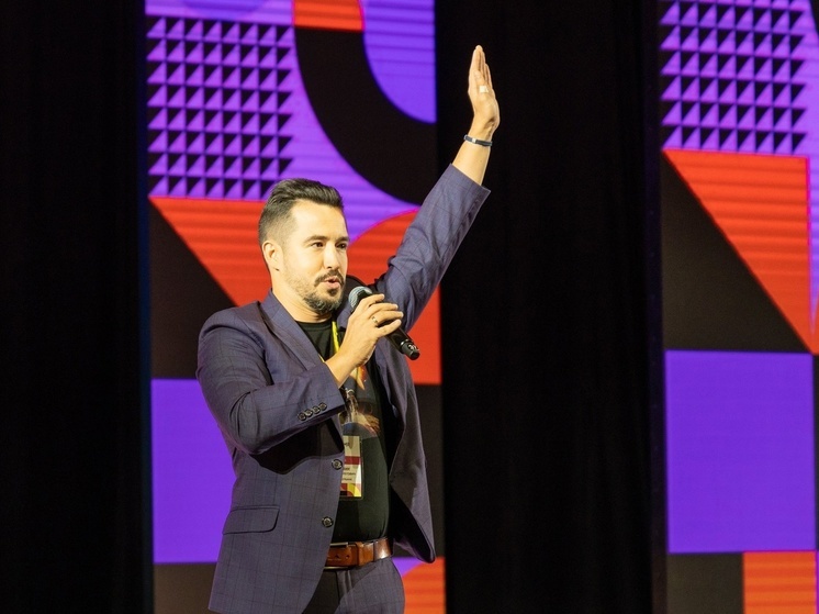 Эксперт Сбера рассказал о возможностях ИИ на форуме «Время IT» во Владимире
