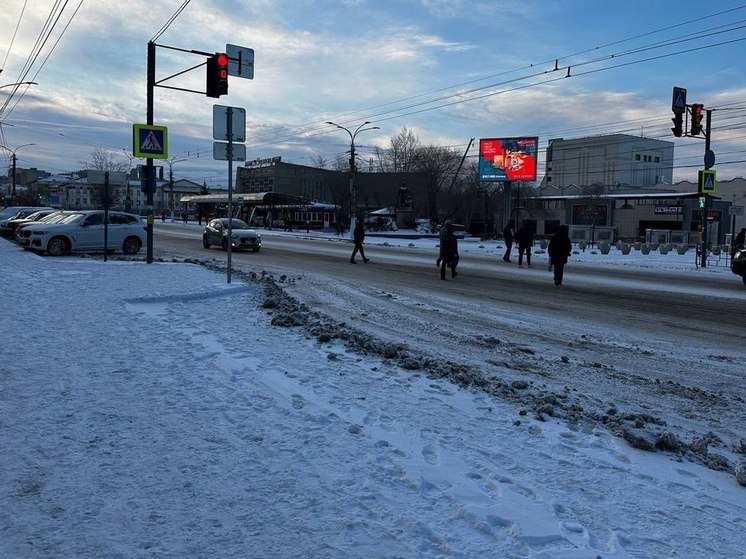 Дорожная техника вышла на очистку федеральной трассы от снега в Забайкалье