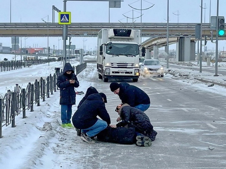 В Новом Уренгое сбили ребенка рядом со школой