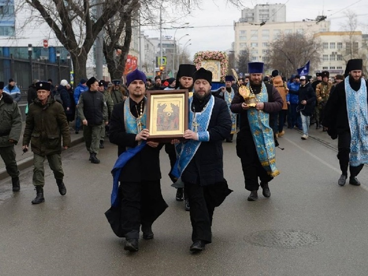 Крестный ход с ограничением движения по улицам пройдет в Екатеринбурге