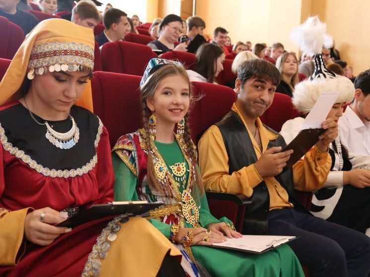 Орловцы проверили свои знания о народах России