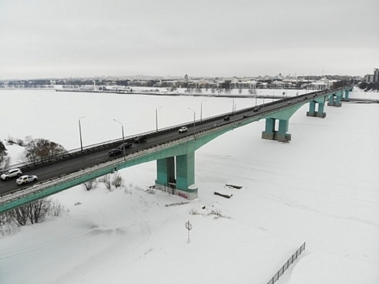 В Ярославле частично перекроют мост ради подготовки к Новому году.