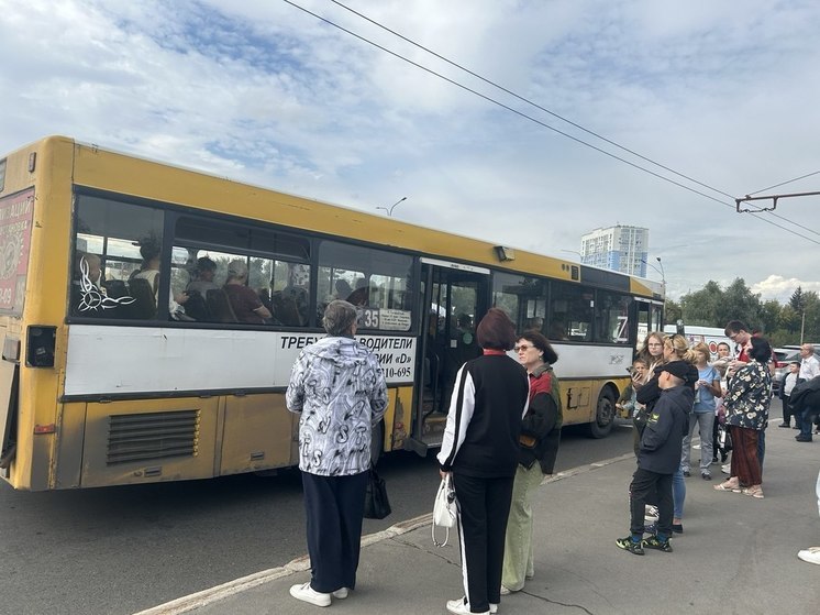 В Барнауле водитель автобуса №35 сбил женщину