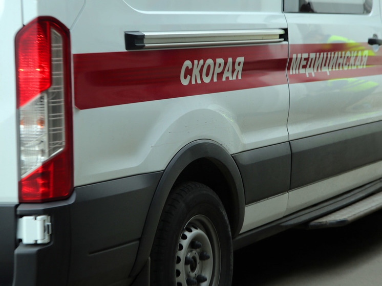 Школьница проглотила 25 «странных» таблеток и сама вызвала скорую