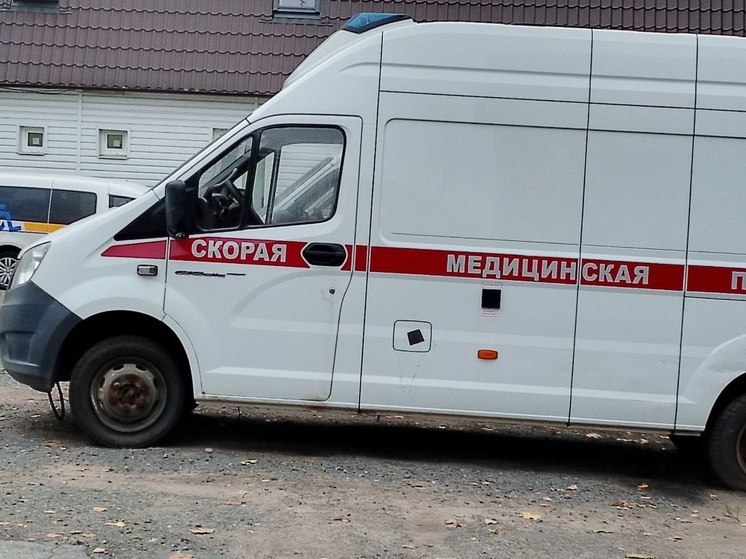 Житель Ленобласти выжил, упав с высоты на стройке