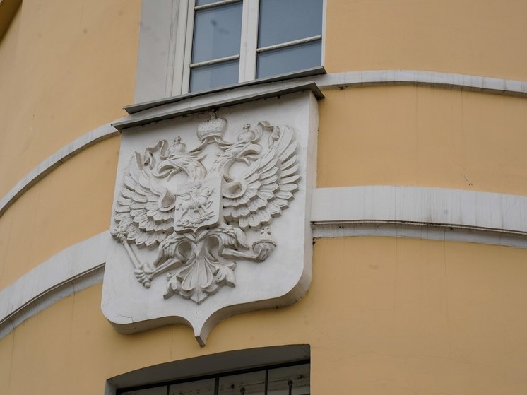 В Новомосковске полицейский получил взятку в 90 тысяч за своё покровительство