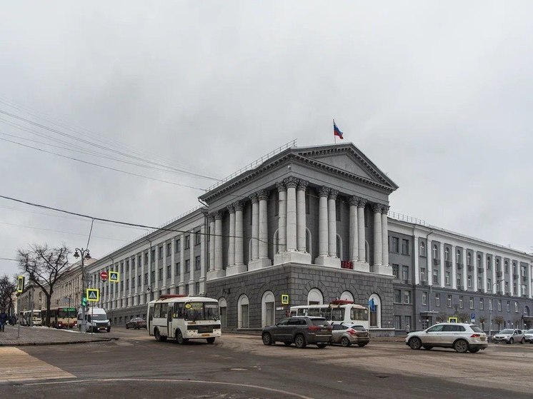 В Курске на зиму запретили стоянку на 44 улицах из-за проезда автобусов