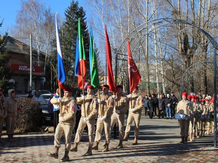 В Орджоникидзевском районе Хакасии привели в порядок мемориал Славы землякам