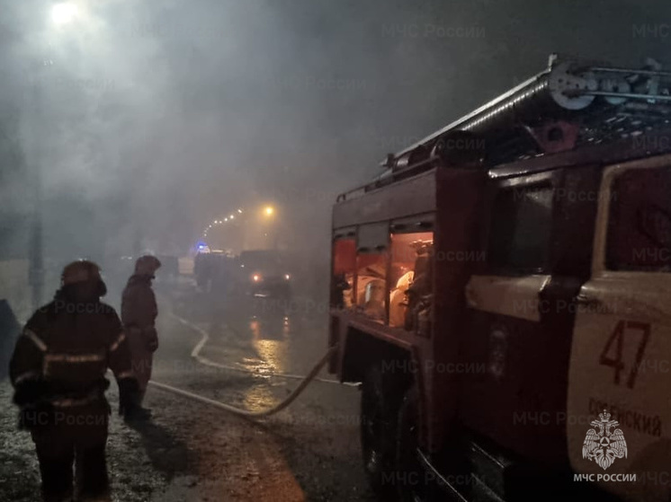 В полночь в калужском Сосенском сгорел дом