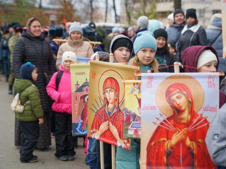 В Ивановской области прошли мероприятия в честь Дня народного единства и Крестный ход