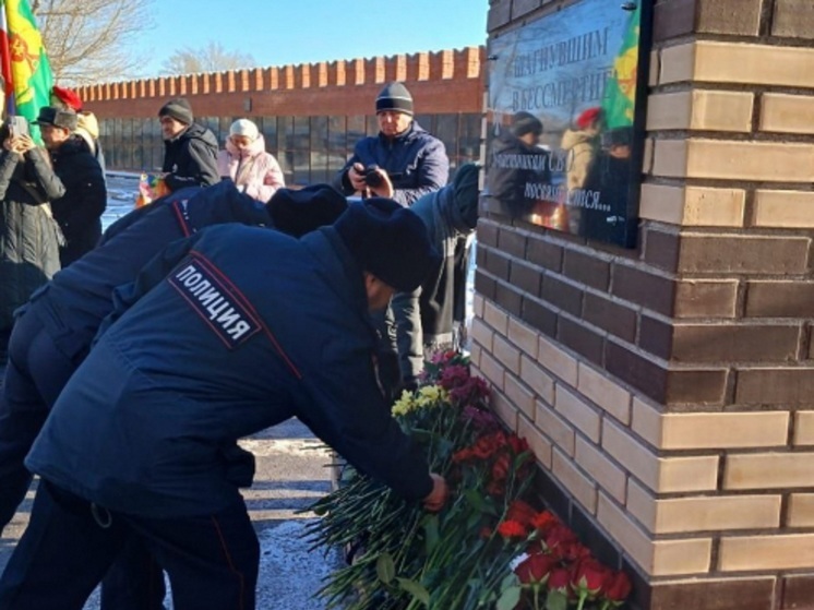 Полицейские Аскизского района приняли участие в открытии памятника «Шагнувшие в бессмертие»