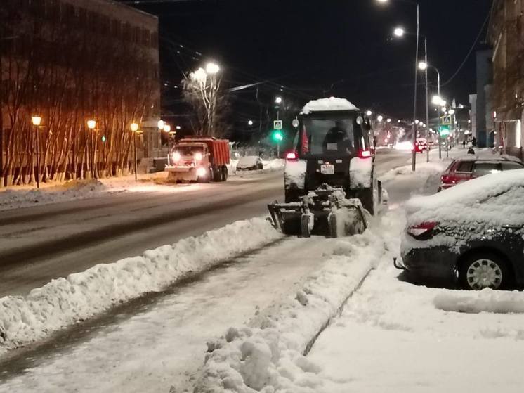 Глава Мурманска: в городе вывезено 470 кубометров снега