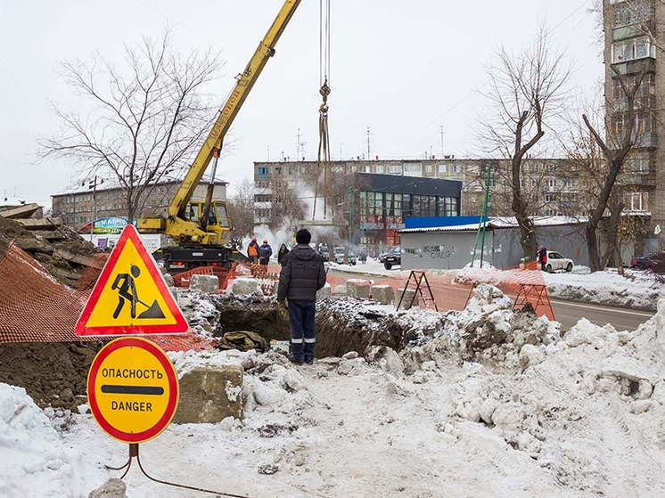 Копать на Азина в Кирове будут ещё месяц