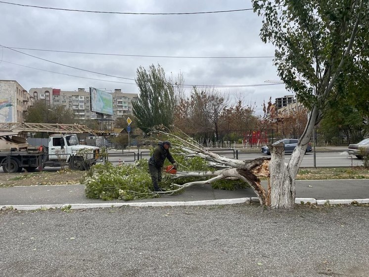 Астрахань справляется с последствиями непогоды