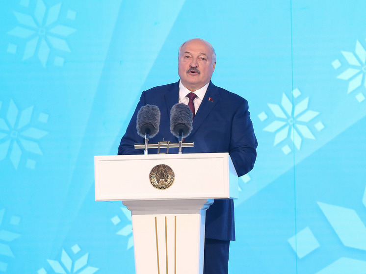 «С возвращением!»: Лукашенко поздравил Трампа с подвигом