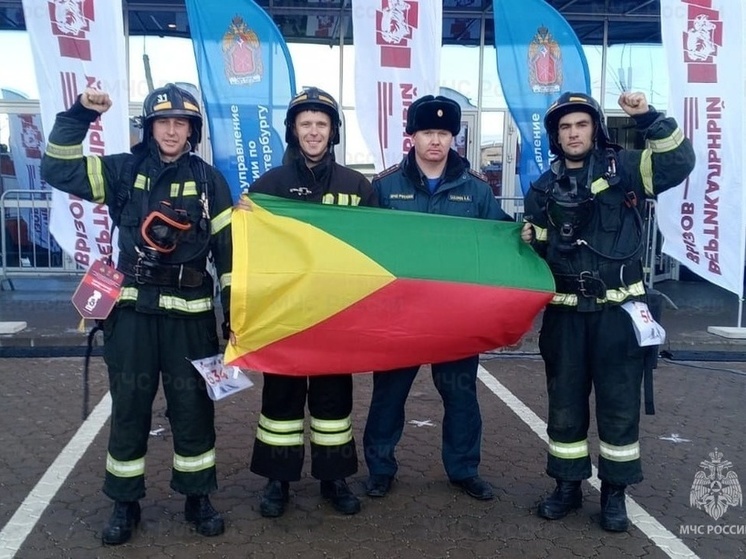 Пожарные из Забайкалья успешно дебютировали на «Вертикальном вызове»