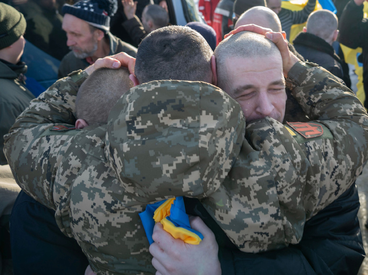 Военкомы получат право выбивать двери в поисках скрывающихся от мобилизации