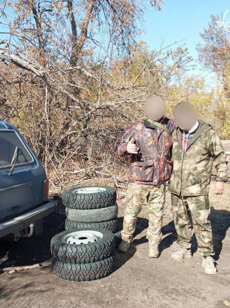 Колеса, глушилки и лекарства привезли бойцам на фронт из Тазовского района