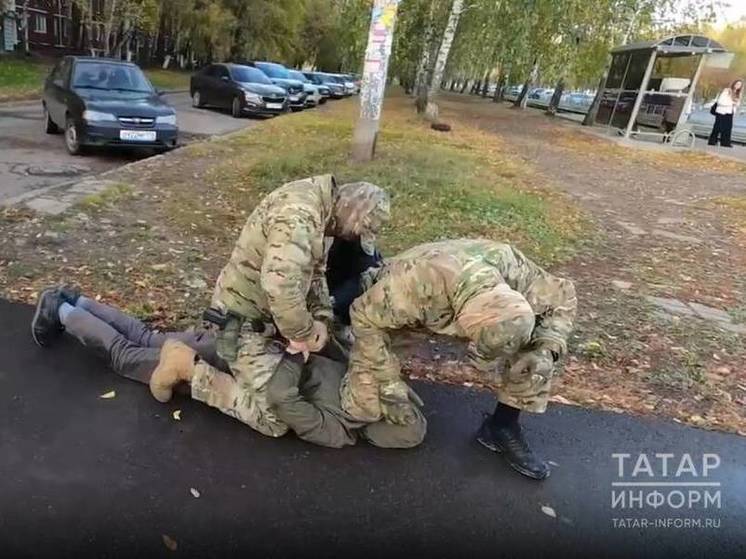 ФСБ задержала татарстанца за связь с украинским террористическим объединением