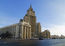 Министерство иностранных дел России в публикации на своем официальном сайте сообщило, что заместителя посла Канады вызвали в МИД, где ему была вручена официальная нота в связи с лживыми обвинениями о диверсиях против стран НАТО, совершение которых якобы планирует Россия. 