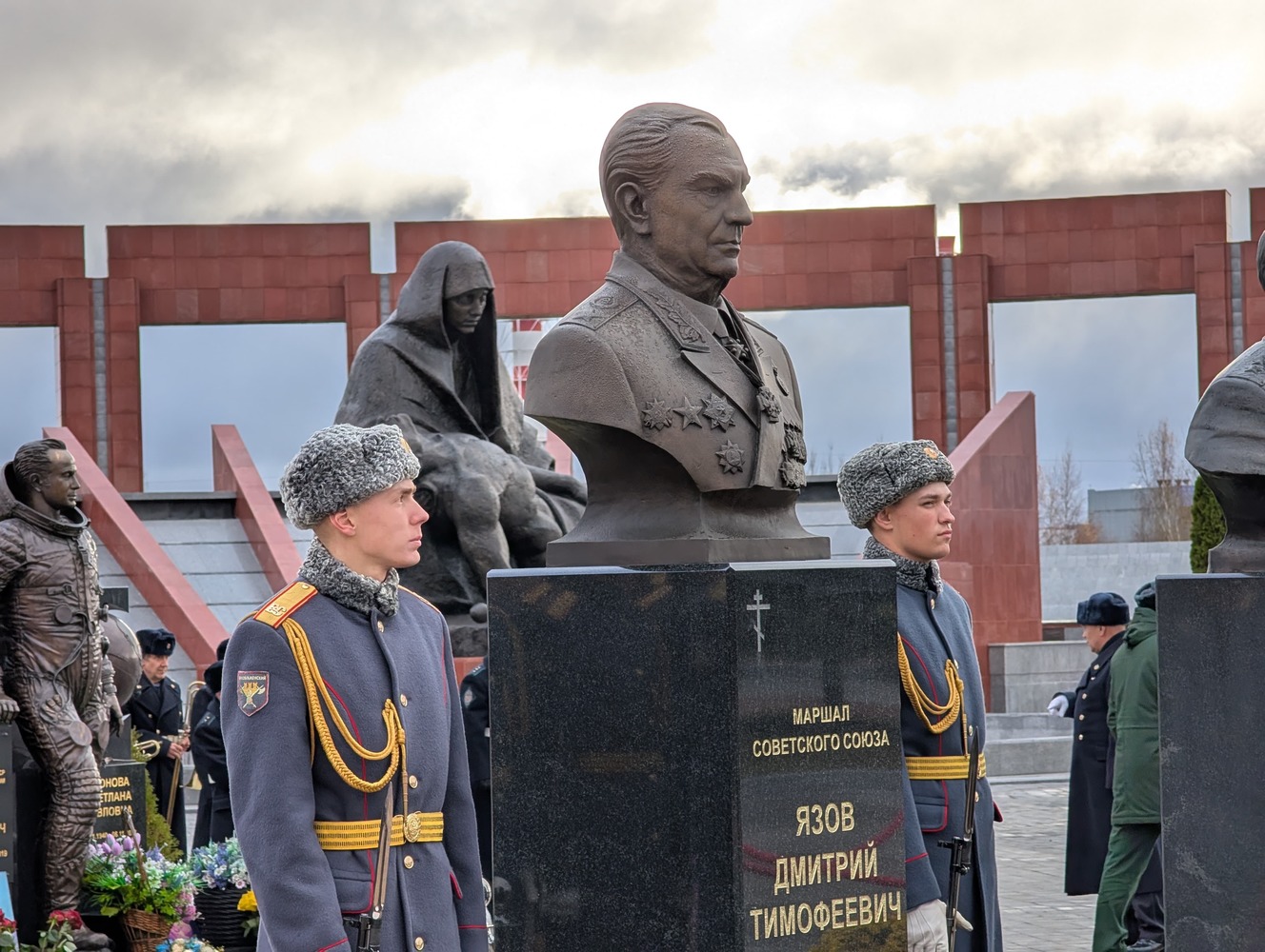 В Москве отметили 100-летие со дня рождения последнего министра обороны СССР Дмитрия Язова: фоторепортаж